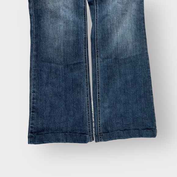 Cache Cheetah Print Lining Embellished Dark Blue Boot Cut Jeans - Picture 6 of 6